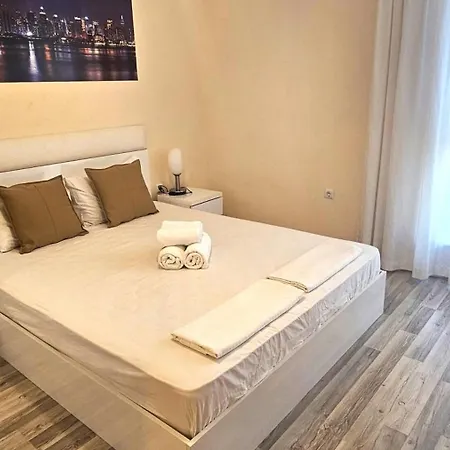 Sun Sea 3 Sea View 아파트 슈코르필로브치